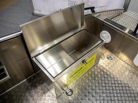 041 YM25 Silver Condor-Cabin Istuinlaatikko Vene25-002