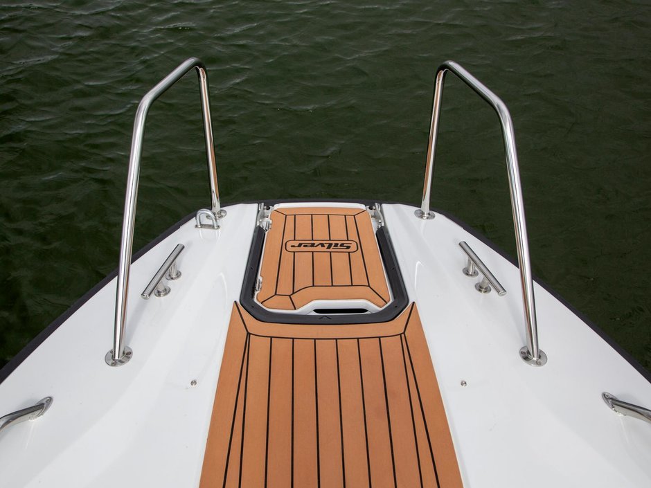 Silver Raptor ST - Fiberglass boats - Model range - Silver