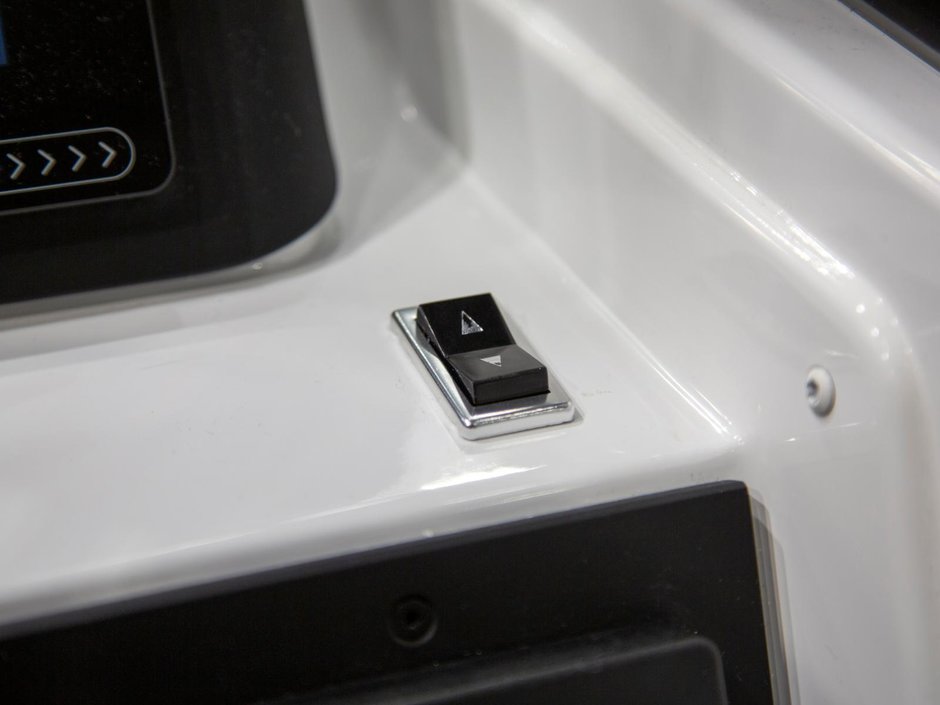 Silver Raptor ST - Glasfiberbåtar - Båtmodeller - Silver