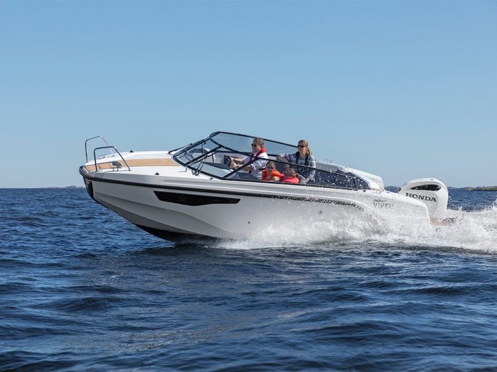 Silver-Viper-DCz-YM20-act-07